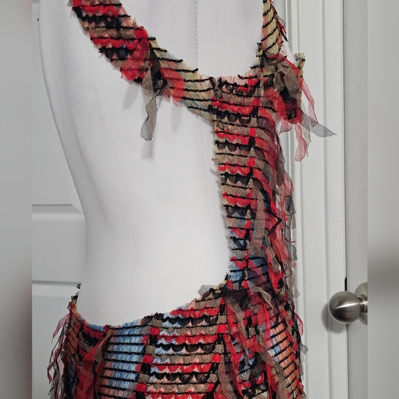 New High Neck Cut Out Bust Dress - Picture 7 of 14